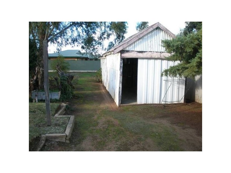 Hampton Street, Northam WA 6401