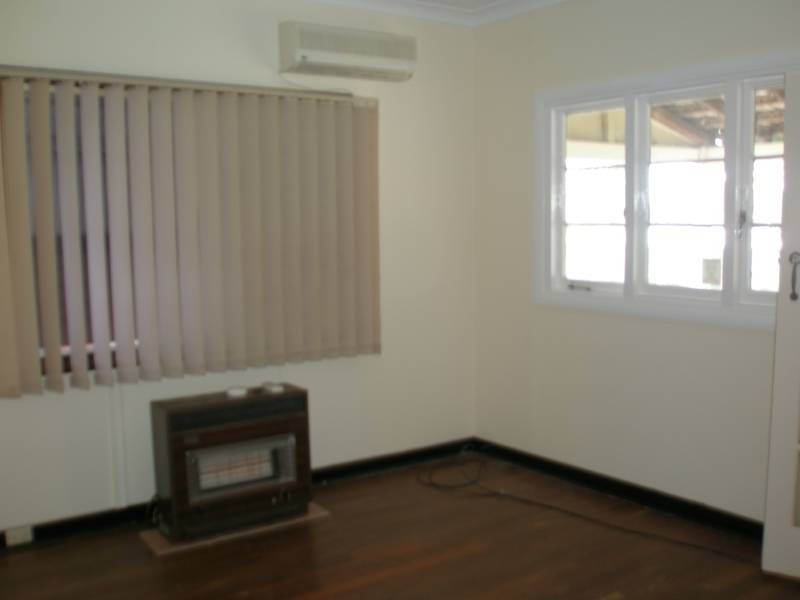 64 Hutt Street, Northam WA 6401