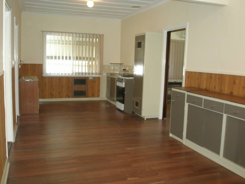 64 Hutt Street, Northam WA 6401