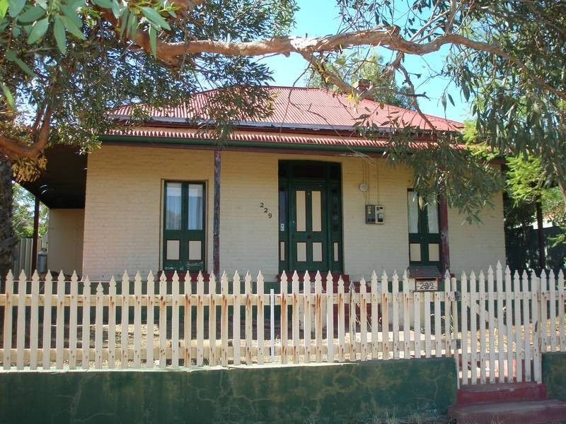 229 Duke Street, Northam WA 6401
