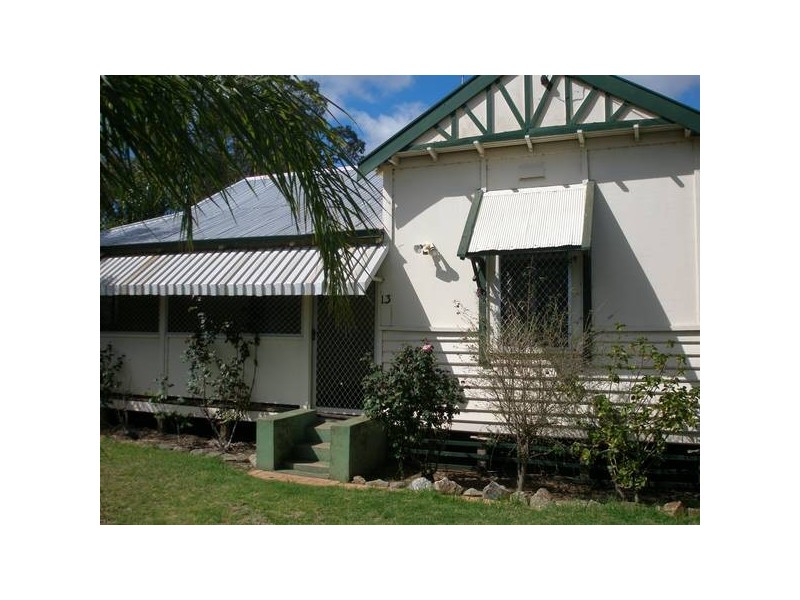 13 Old York Road, Northam WA 6401