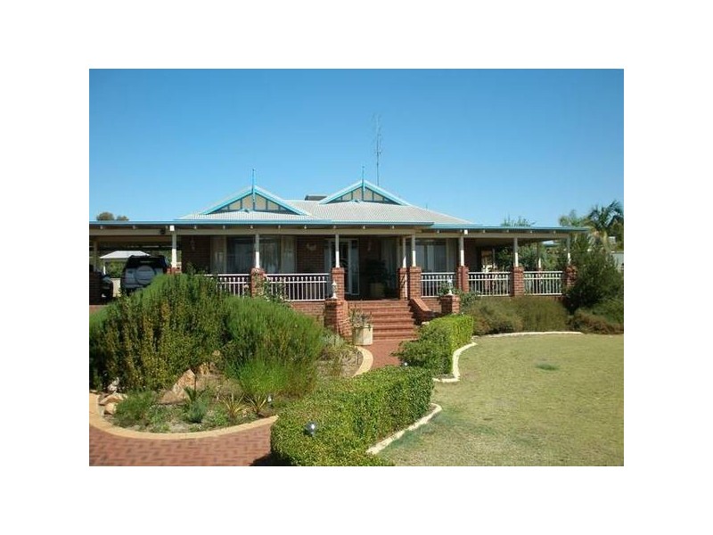 32 Woodley Farm Drive, Northam WA 6401