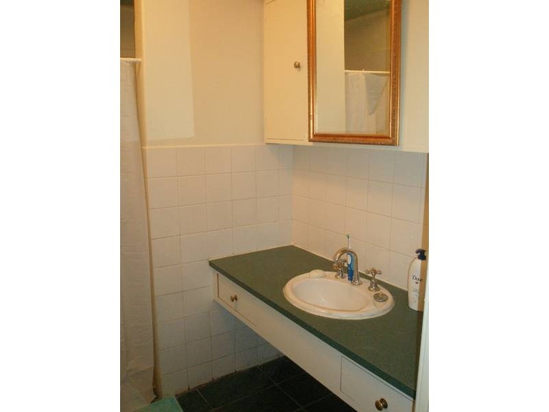 2/10-16 Chidlow Street, Northam WA 6401