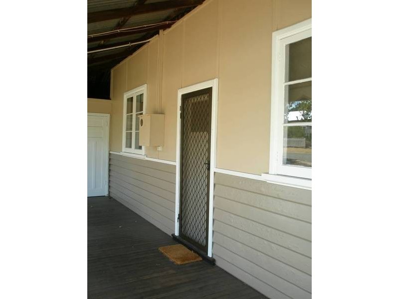 24 Hampton Street, Northam WA 6401