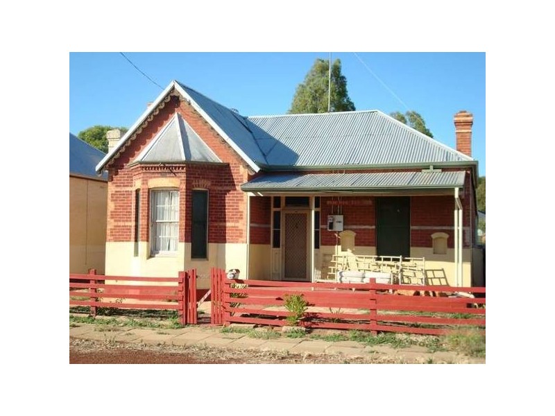 28 Charles Street, Northam WA 6401