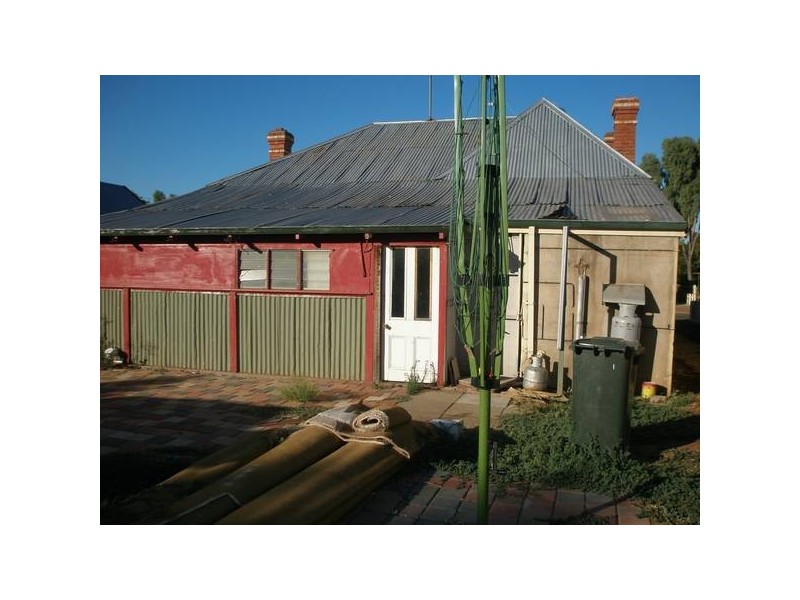 28 Charles Street, Northam WA 6401