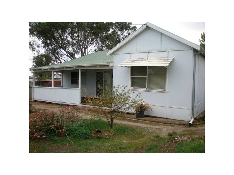 37 East Street, Northam WA 6401