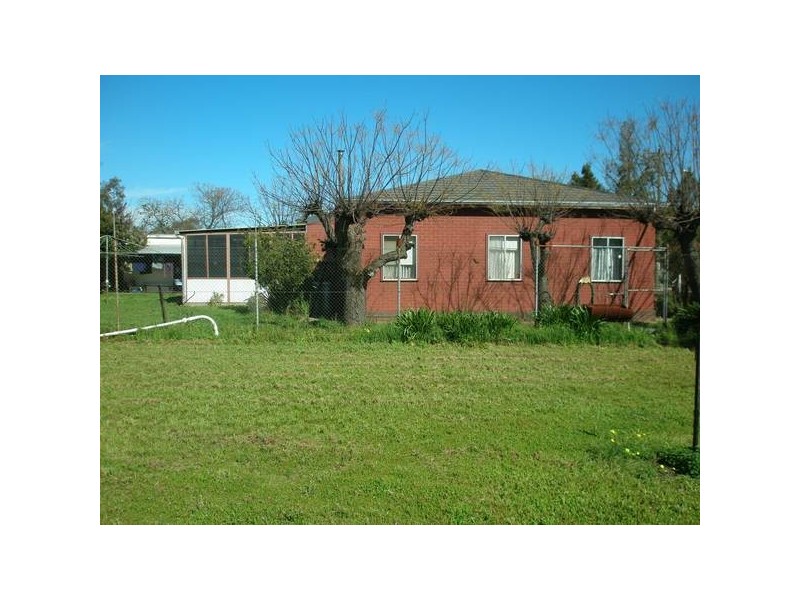 7 Knight Street, Northam WA 6401