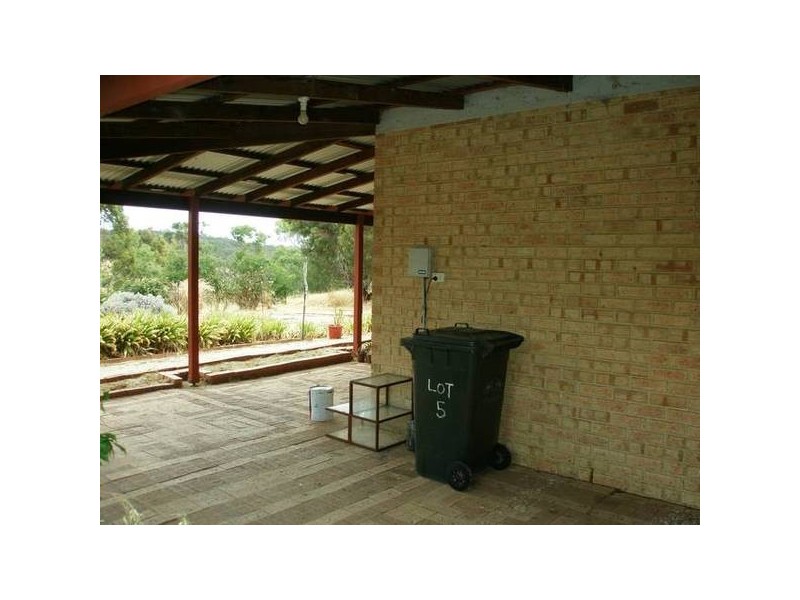 86 Avro Anson Road, Northam WA 6401