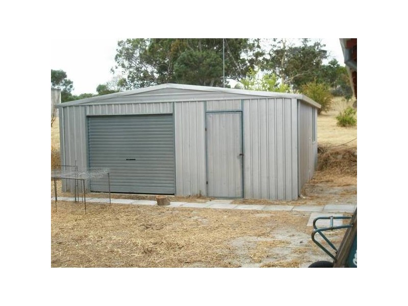 86 Avro Anson Road, Northam WA 6401