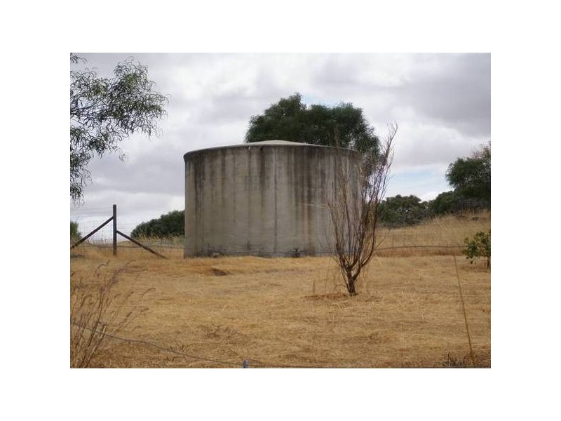 86 Avro Anson Road, Northam WA 6401