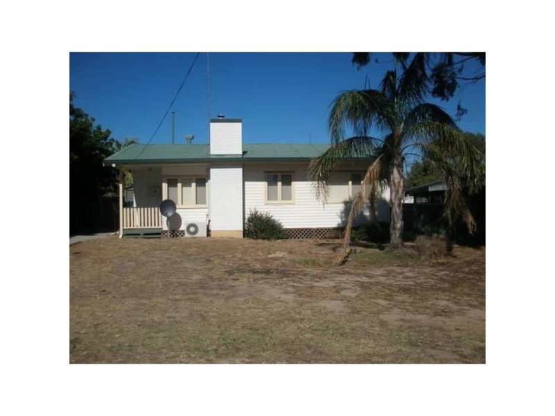 12 Strickland Avenue, Northam WA 6401