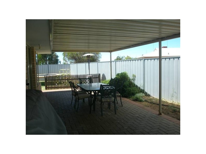 11 Killick Street, Northam WA 6401