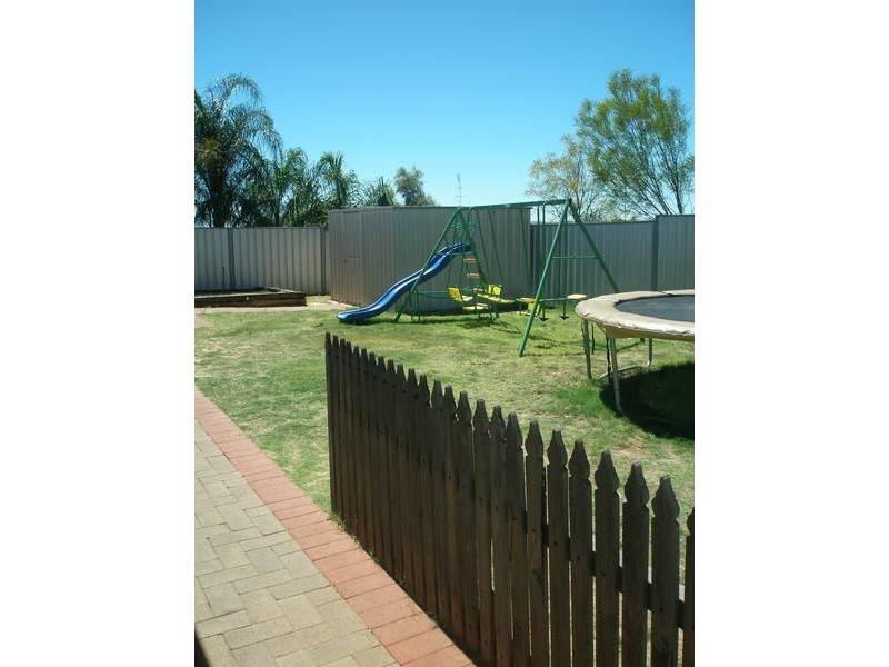 11 Killick Street, Northam WA 6401