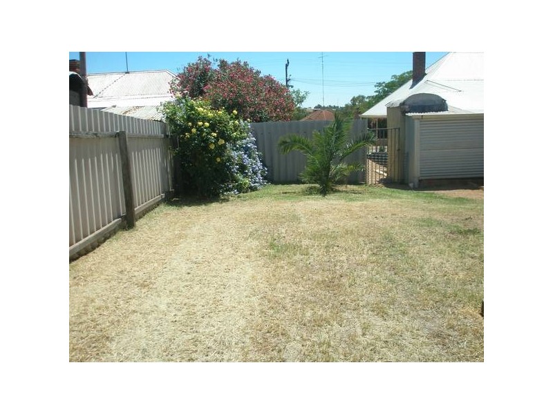 217 Wellington Street, Northam WA 6401