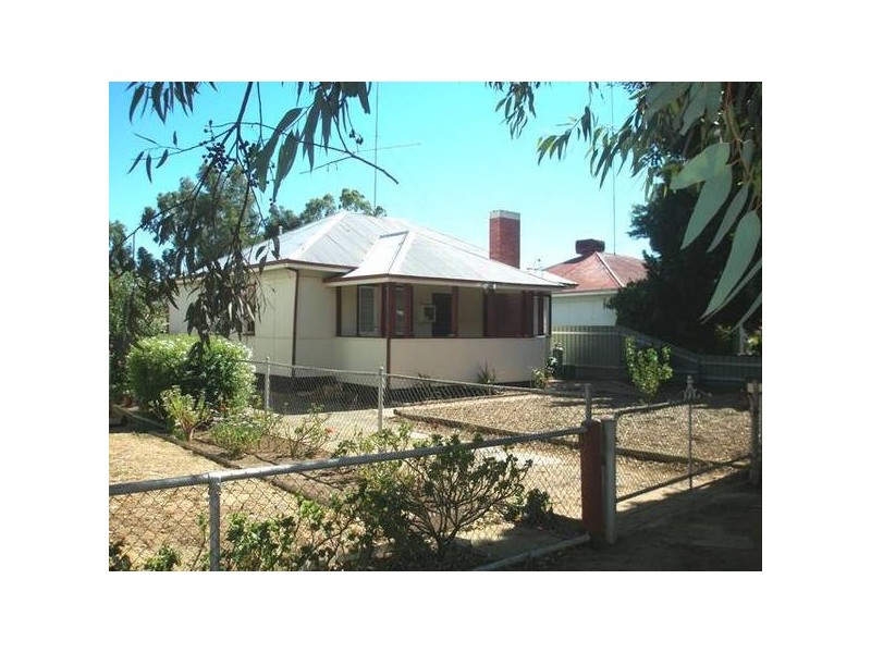 152 Chidlow Street, Northam WA 6401