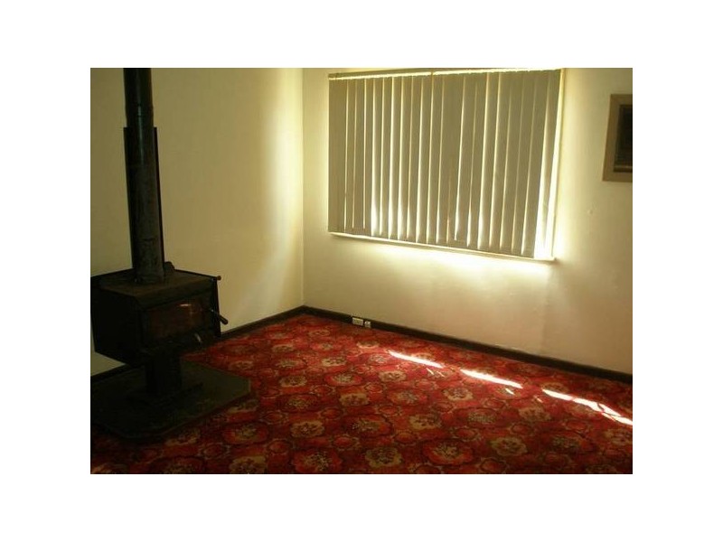 8 Yalbaroo Road, Northam WA 6401