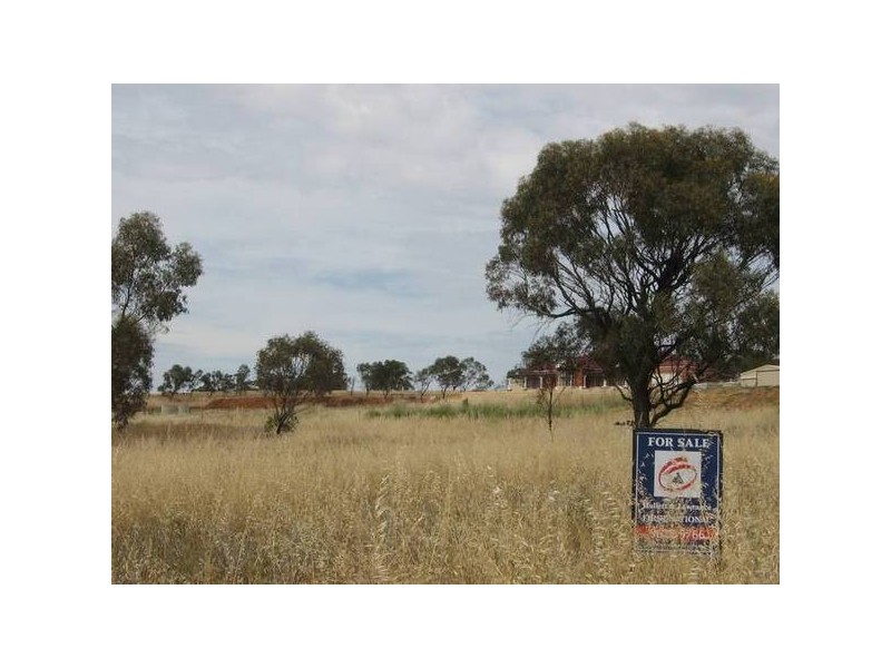 28 Loton Drive, Northam WA 6401