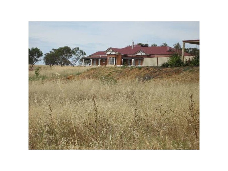 28 Loton Drive, Northam WA 6401