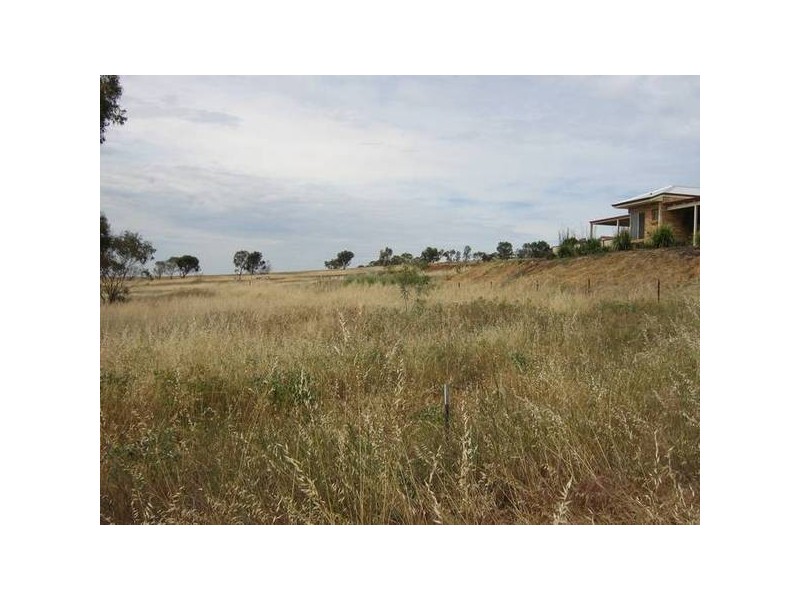 28 Loton Drive, Northam WA 6401