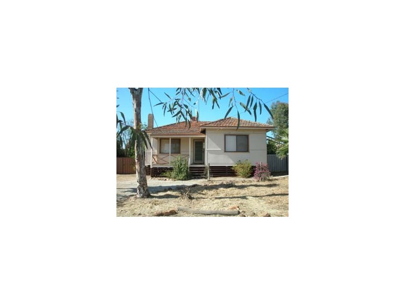 14 Walarat, Northam WA 6401