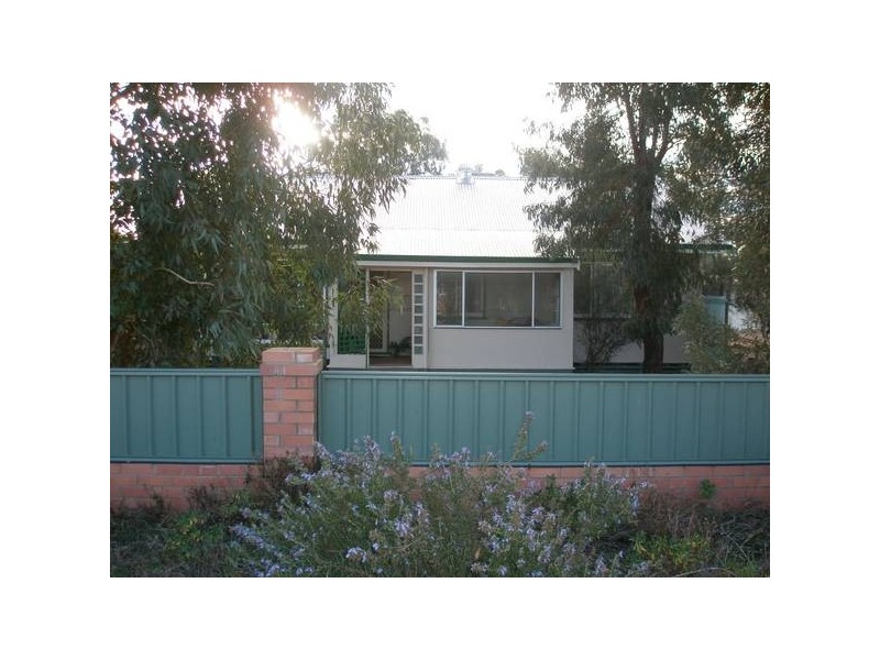20 Knight Street, Northam WA 6401