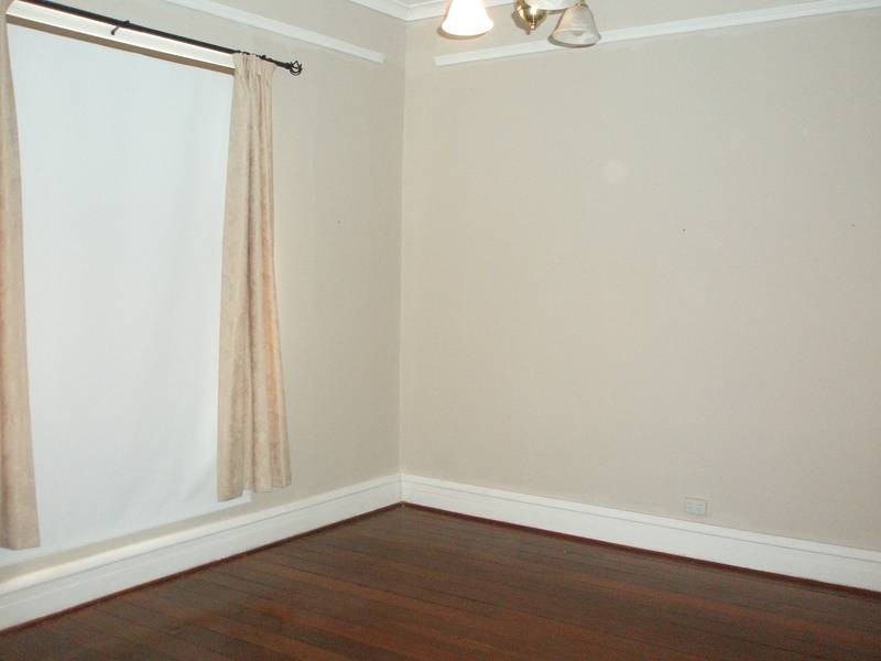 7 Burn Street, Northam WA 6401