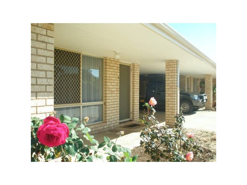 2/16 Forrest Street, Northam WA 6401