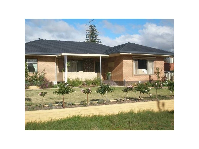 93 Chidlow Street, Northam WA 6401