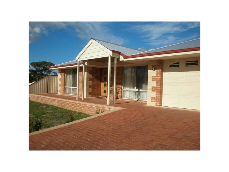 42 Byfield Street, Northam WA 6401