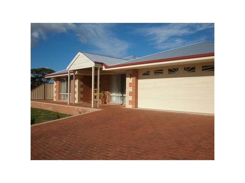42 Byfield Street, Northam WA 6401
