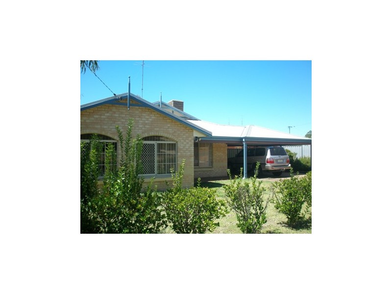 11 Killick Street, Northam WA 6401