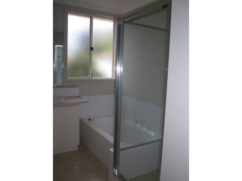 24 Lockyer Road, Clackline WA 6564