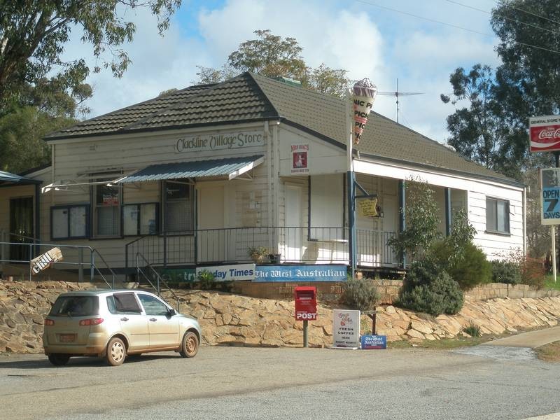 24 Lockyer Road, Clackline WA 6564