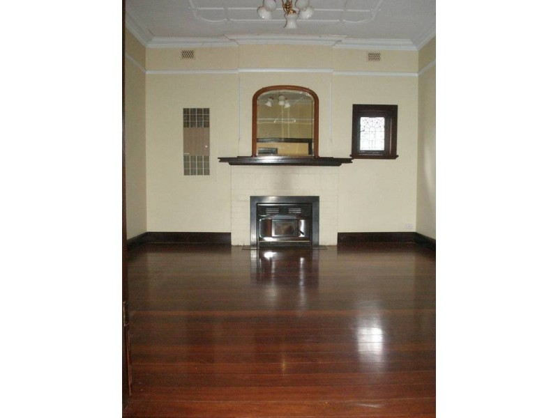 8 Uralia Terrace, Northam WA 6401