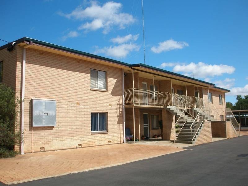 2/67 Newcastle Road, Northam WA 6401