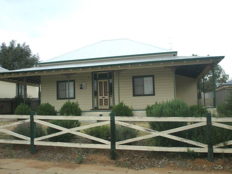 111 Chidlow Street, Northam WA 6401