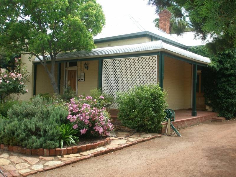 12 Weld Street, Northam WA 6401