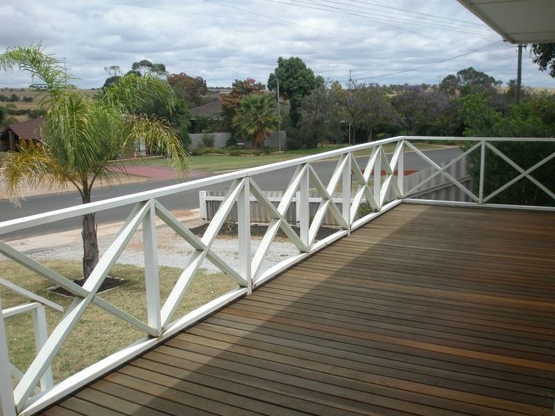 55 Throssell Street, Northam WA 6401