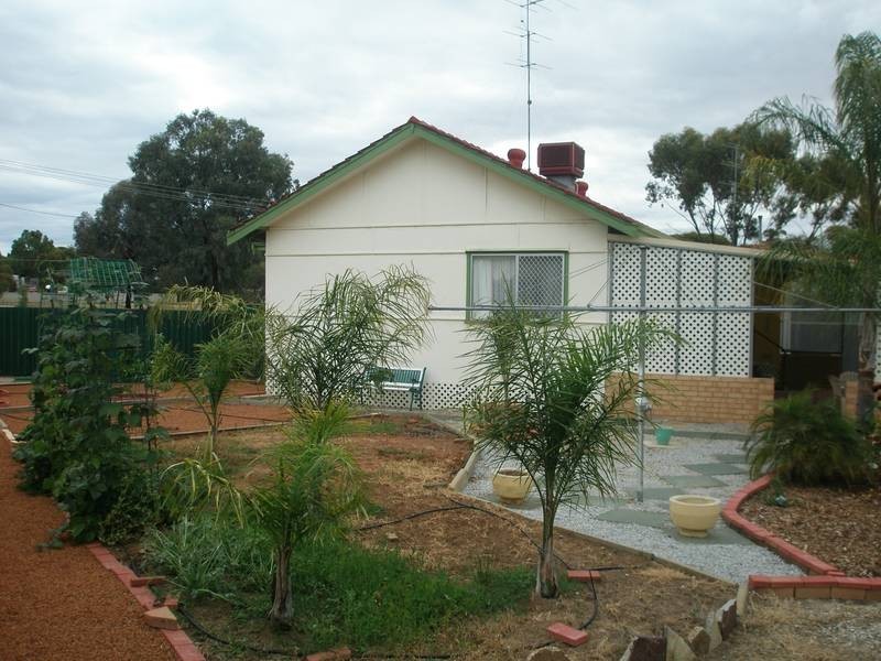 5 Edmondson Street, Northam WA 6401