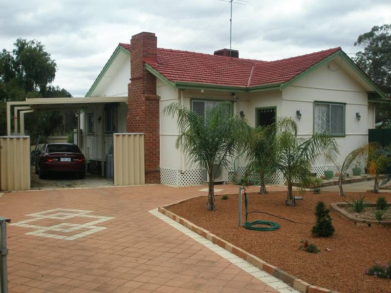 5 Edmondson Street, Northam WA 6401