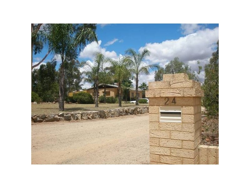 24 Gibbings Street, Northam WA 6401