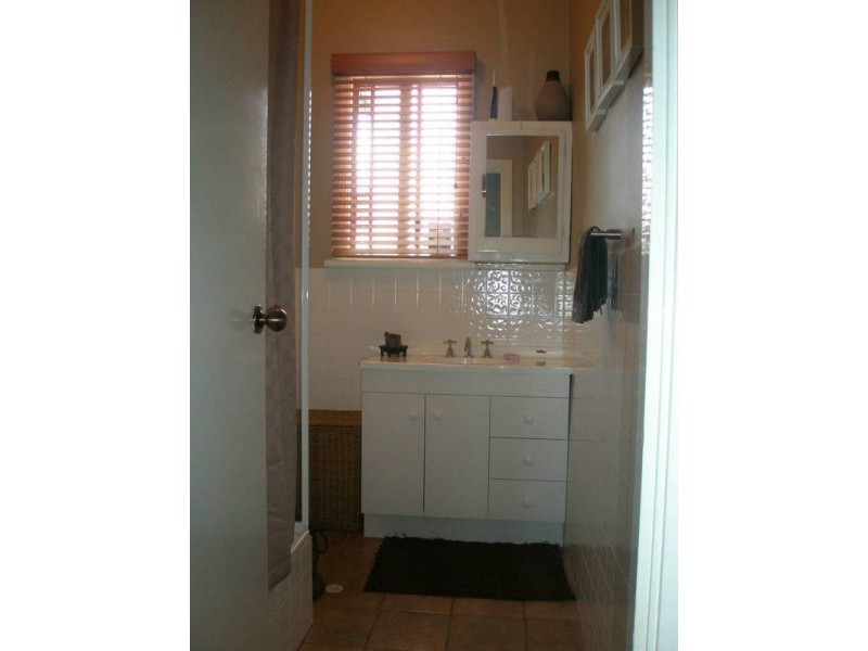 5 James St, Northam WA 6401