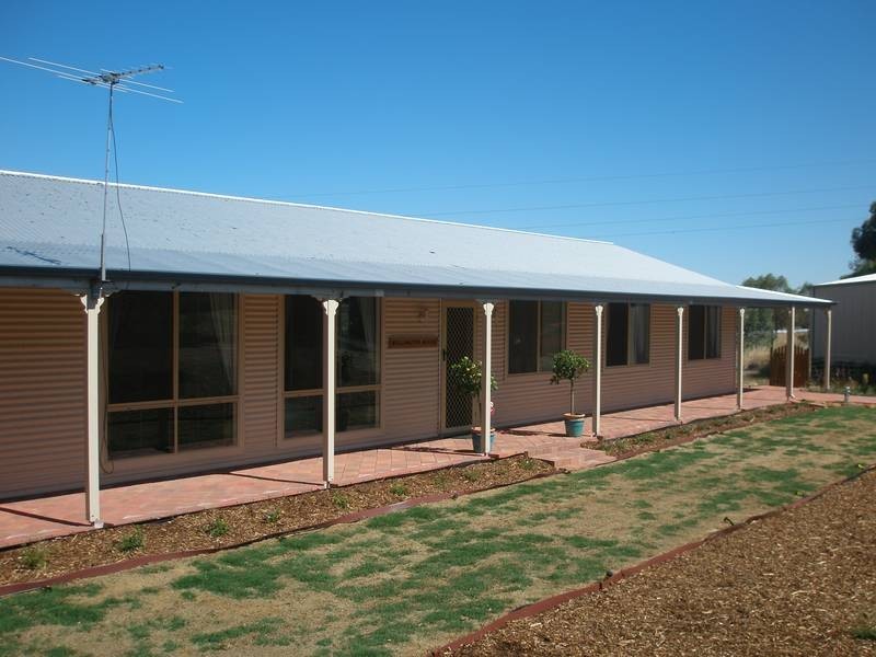 125 Woodley Farm Drive, Northam WA 6401