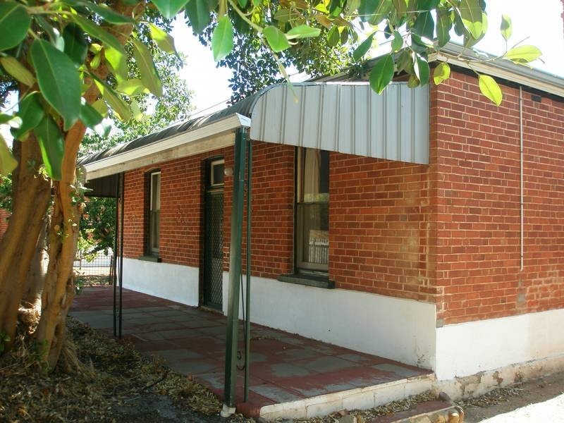 12 Wellington Street, Northam WA 6401