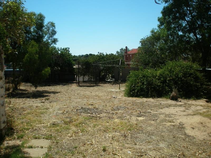 12 Wellington Street, Northam WA 6401