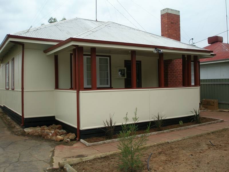 152 Chidow Street, Northam WA 6401