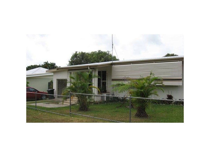 60 Pringle Street, Mossman QLD 4873