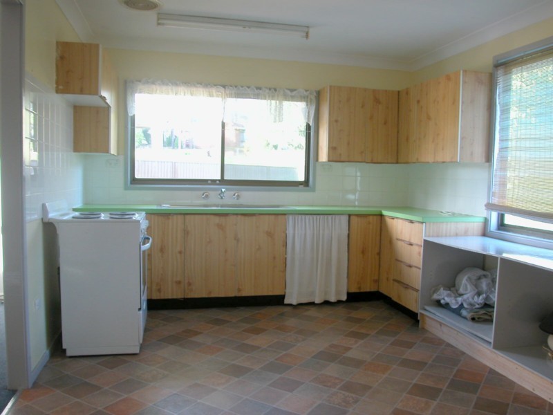 1 Chestnut Drive, Glossodia NSW 2756