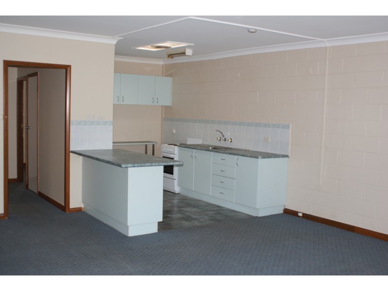 Flat 2/64 Drummond Street, South Windsor NSW 2756